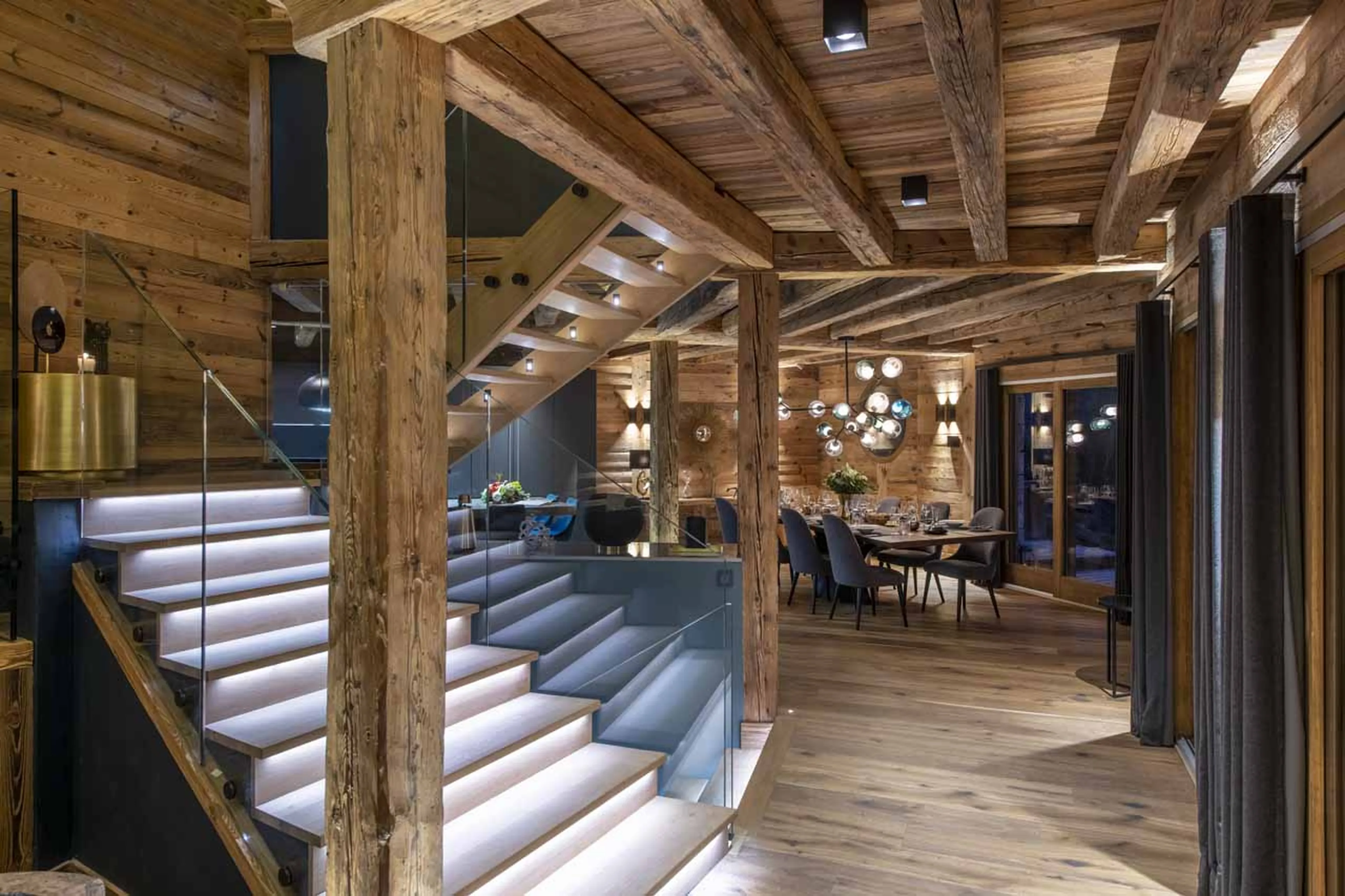 Dining area at ZEMS Lodge in Morzine