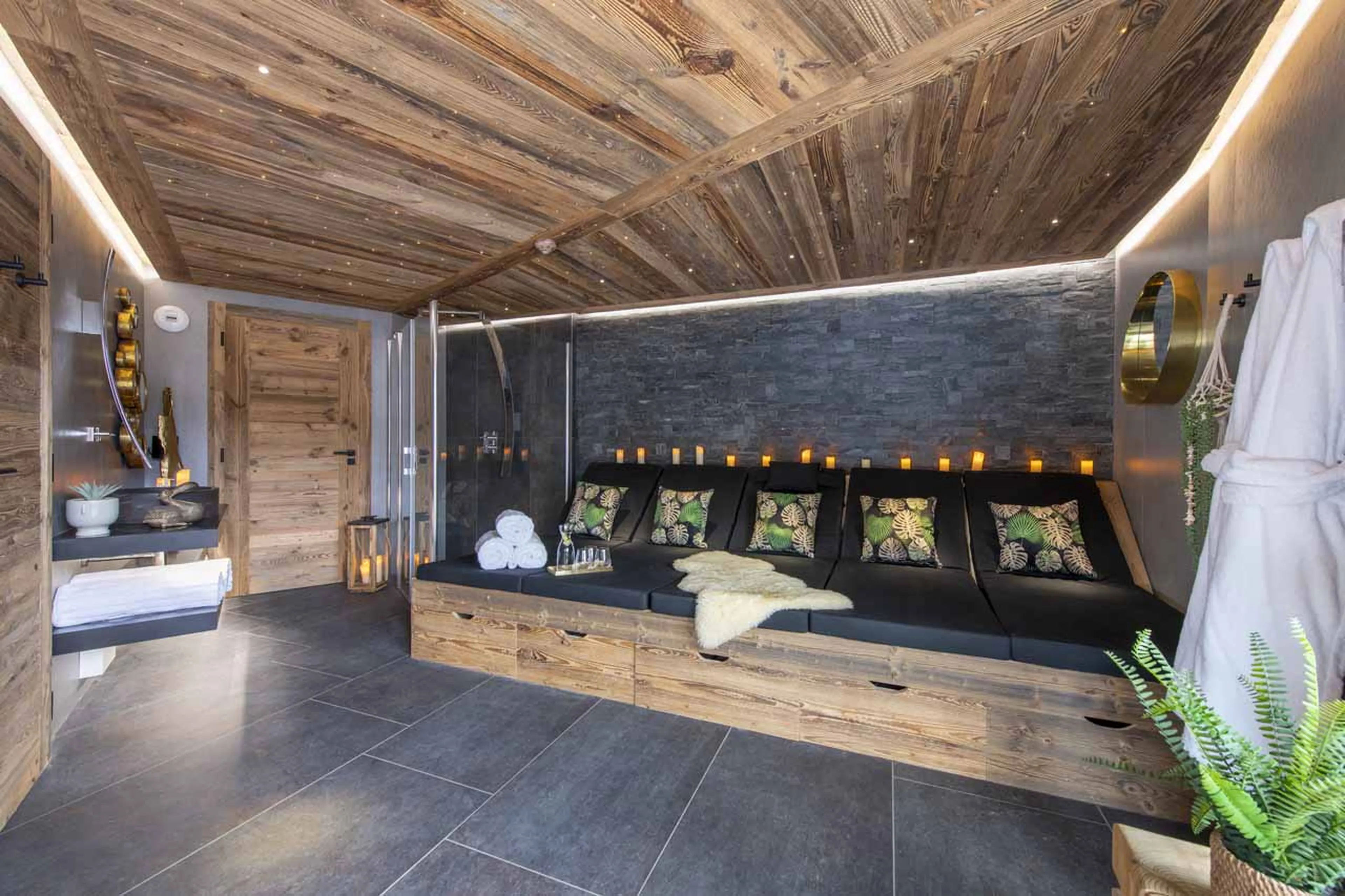 Spa relaxation area at ZEMS Lodge in Morzine